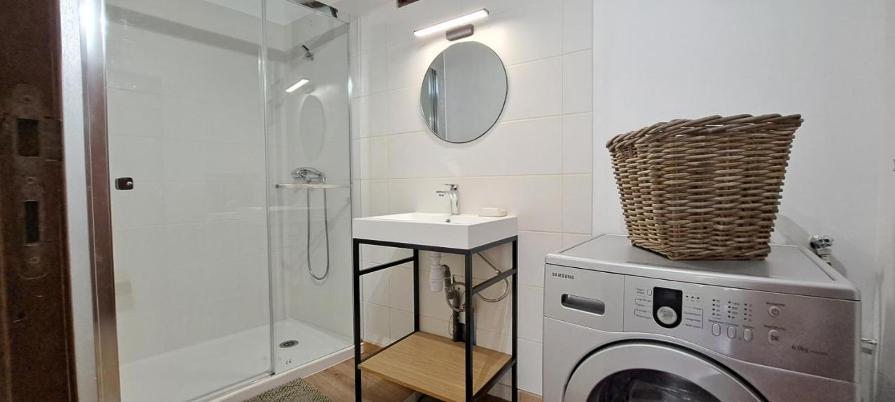 Mazet En Provence Pour 4, Piscine Chauffee Privee, Jardin Clos Prive, Barbecue, Chiens Admis Sainte-Jalle 外观 照片